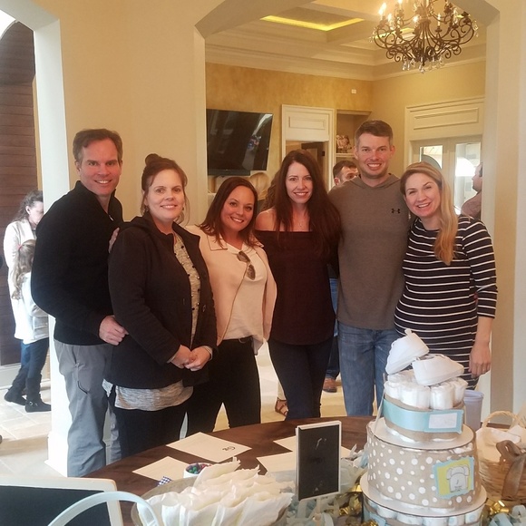 Meet your Posher, Shea - Picture 4 of 5